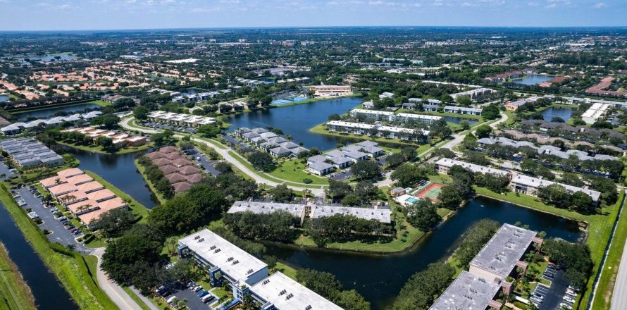 Condo à Delray Beach, Floride, 2 chambres  № 1228755