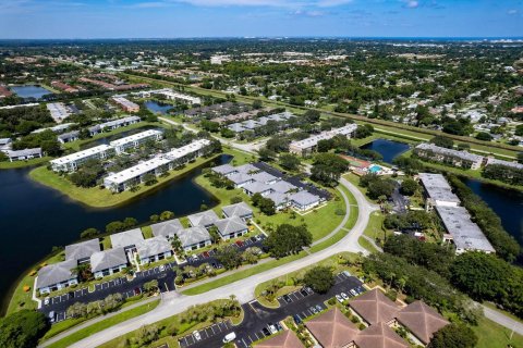 Condominio en venta en Delray Beach, Florida, 2 dormitorios, 90.67 m2 № 1228755 - foto 9