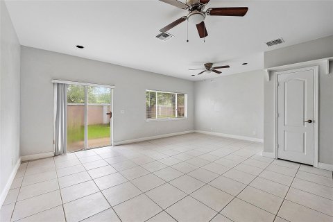 Townhouse in Plantation, Florida 3 bedrooms, 157 sq.m. № 1227620 - photo 17