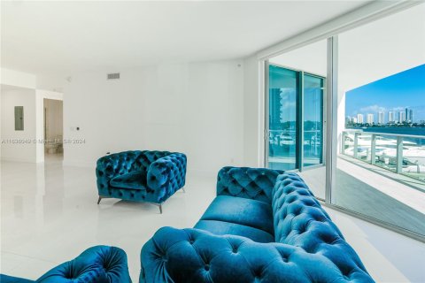 Condominio en venta en North Miami Beach, Florida, 2 dormitorios, 154.87 m2 № 1309519 - foto 19