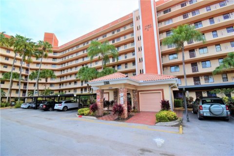 Condo in Delray Beach, Florida, 3 bedrooms  № 869312 - photo 4