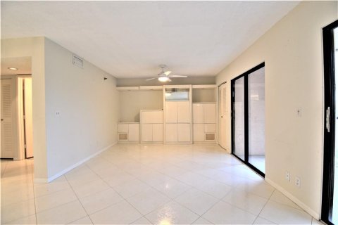 Condo in Delray Beach, Florida, 3 bedrooms  № 869312 - photo 27