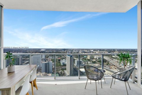 Condo in Miami, Florida, 1 bedroom  № 1380310 - photo 12