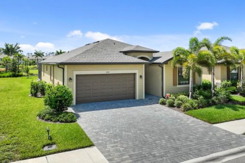 House in Port Charlotte, Florida 4 bedrooms, 188.31 sq.m. № 1300354 - photo 6