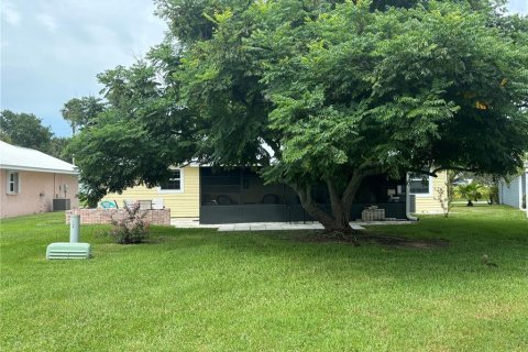 House in Okeechobee, Florida 3 bedrooms, 96.99 sq.m. № 1307156 - photo 19