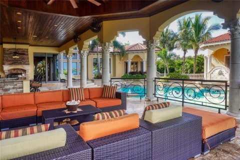 Villa ou maison à vendre à Tierra Verde, Floride: 5 chambres, 717.11 m2 № 293305 - photo 9