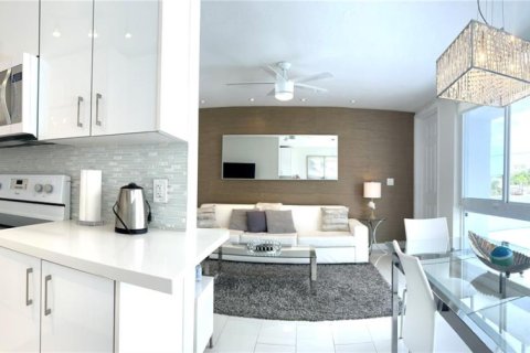 Copropriété à vendre à Pompano Beach, Floride: 1 chambre, 46.64 m2 № 968223 - photo 28