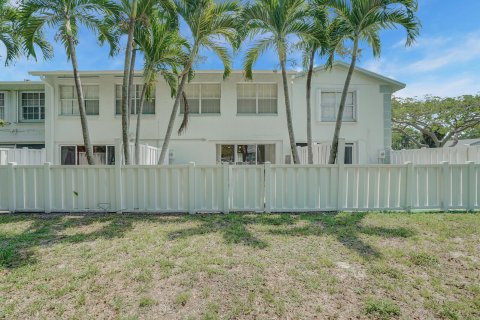 Townhouse in West Palm Beach, Florida 2 bedrooms, 144.37 sq.m. № 1174295 - photo 22