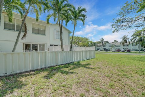 Adosado en venta en West Palm Beach, Florida, 2 dormitorios, 144.37 m2 № 1174295 - foto 21