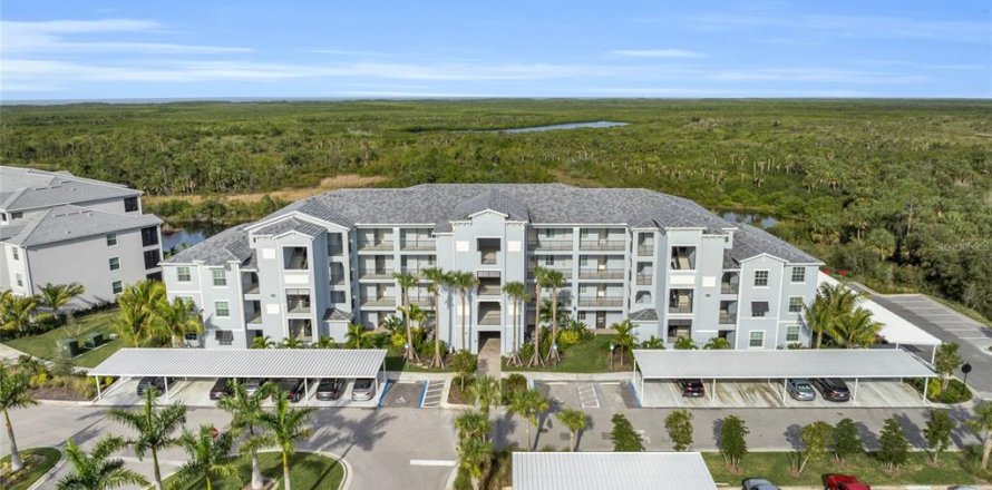 Condo in Punta Gorda, Florida, 2 bedrooms  № 975522