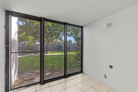 Copropriété à vendre à Oakland Park, Floride: 2 chambres, 82.68 m2 № 1386187 - photo 25