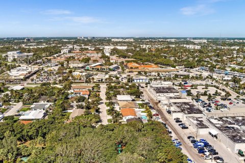 Commercial property in Boca Raton, Florida 216.65 sq.m. № 1093427 - photo 10