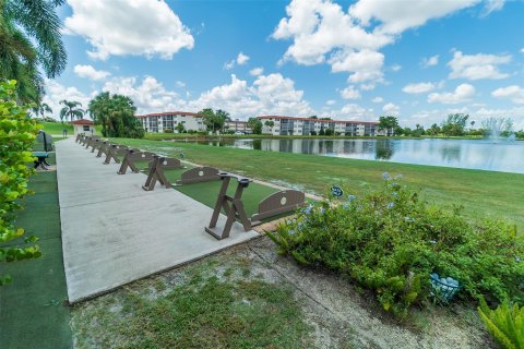 Condominio en venta en Pembroke Pines, Florida, 2 dormitorios, 135.54 m2 № 976699 - foto 16