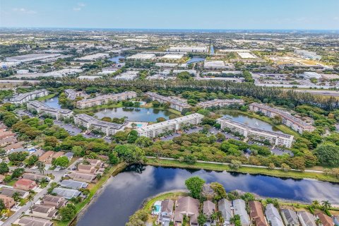 Copropriété à vendre à Coconut Creek, Floride: 2 chambres, 107.3 m2 № 1135467 - photo 13