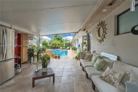 House in Miami, Florida 3 bedrooms, 158.86 sq.m. № 1357277 - photo 24