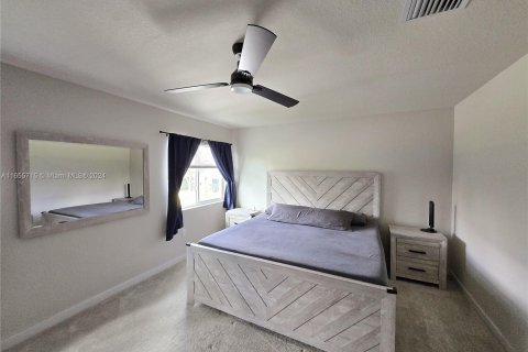 Adosado en venta en Florida City, Florida, 3 dormitorios, 132.39 m2 № 1357233 - foto 2