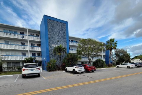 Condominio en venta en Deerfield Beach, Florida, 1 dormitorio, 68.56 m2 № 1005209 - foto 6