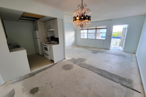 Condominio en venta en Deerfield Beach, Florida, 1 dormitorio, 68.56 m2 № 1005209 - foto 9