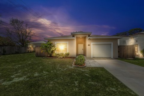 Villa ou maison à vendre à Jupiter, Floride: 4 chambres, 137.96 m2 № 1132982 - photo 11