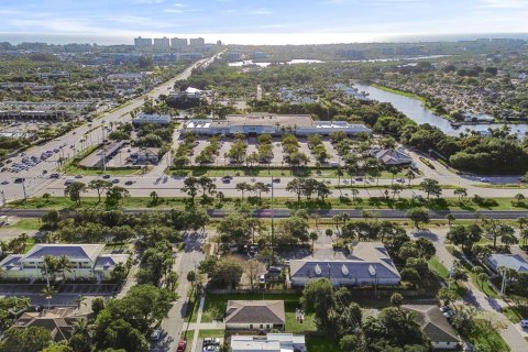 Villa ou maison à vendre à Jupiter, Floride: 4 chambres, 137.96 m2 № 1132982 - photo 2