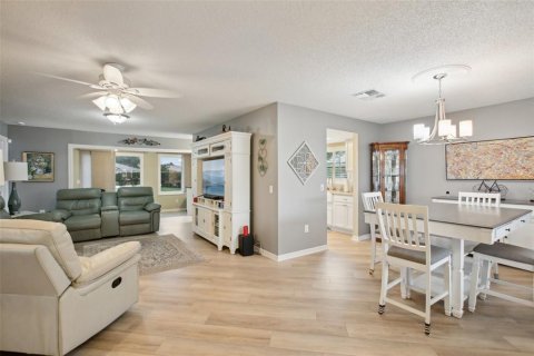 Copropriété à vendre à New Port Richey, Floride: 2 chambres, 110.65 m2 № 1264553 - photo 3