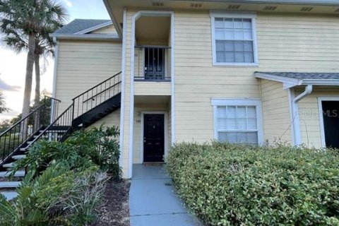 Condo in Orlando, Florida, 2 bedrooms  № 1299235 - photo 1