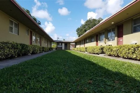 Condo in Hollywood, Florida, 2 bedrooms  № 1092692 - photo 15