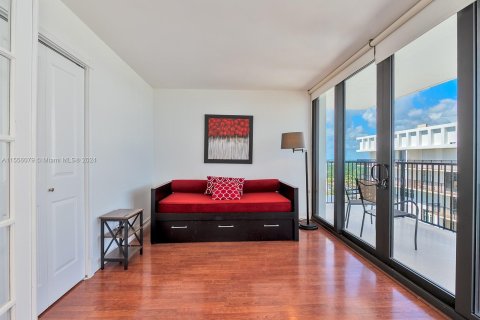 Copropriété à vendre à Hollywood, Floride: 2 chambres, 102.19 m2 № 1078005 - photo 12