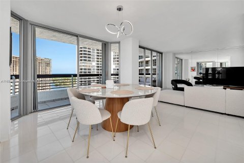 Condominio en venta en Aventura, Florida, 2 dormitorios, 126.44 m2 № 1293021 - foto 10