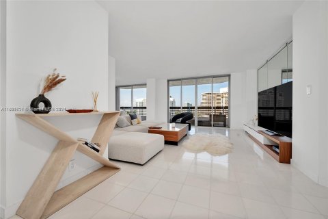 Condominio en venta en Aventura, Florida, 2 dormitorios, 126.44 m2 № 1293021 - foto 8