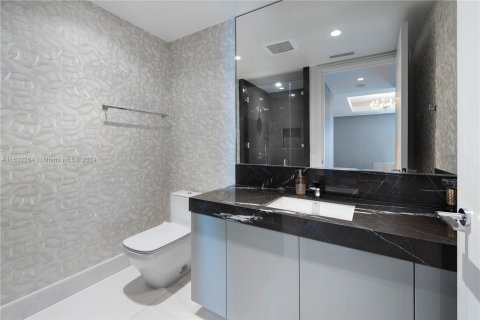 Condo in Sunny Isles Beach, Florida, 4 bedrooms  № 1293057 - photo 30