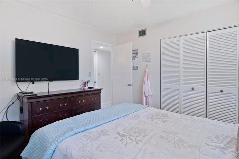Copropriété à vendre à Davie, Floride: 2 chambres, 98.48 m2 № 1097055 - photo 21