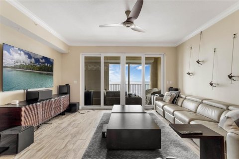 Condo in Cocoa, Florida, 3 bedrooms  № 1342325 - photo 9