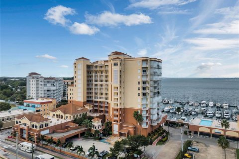 Condominio en venta en Cocoa, Florida, 3 dormitorios, 214.6 m2 № 1342325 - foto 1