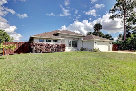 Casa en venta en Port St. Lucie, Florida, 4 dormitorios, 203.27 m2 № 1133864 - foto 3