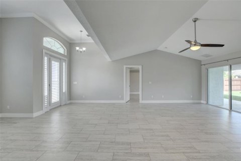 Casa en venta en Port St. Lucie, Florida, 4 dormitorios, 203.27 m2 № 1133864 - foto 5