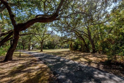 Terreno en venta en Tampa, Florida № 875170 - foto 26