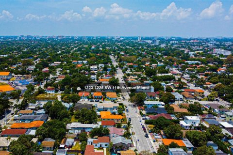 Terreno en venta en Miami, Florida № 1181731 - foto 10