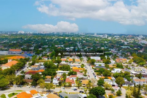 Terreno en venta en Miami, Florida № 1181731 - foto 4