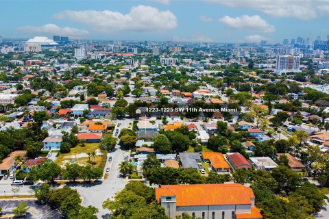 Terreno en venta en Miami, Florida № 1181731 - foto 11