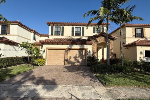 House in Homestead, Florida 5 bedrooms, 232.63 sq.m. № 1423531 - photo 1