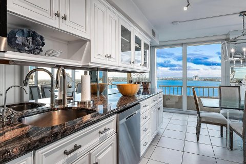 Copropriété à vendre à Riviera Beach, Floride: 2 chambres, 133.31 m2 № 1187069 - photo 15