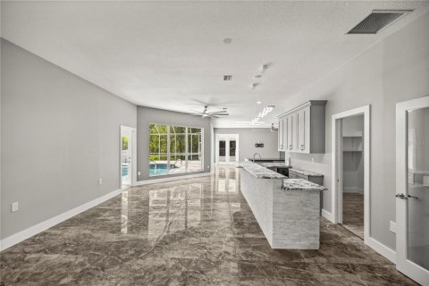 House in Beverly Hills, Florida 4 bedrooms, 388.89 sq.m. № 1140459 - photo 24