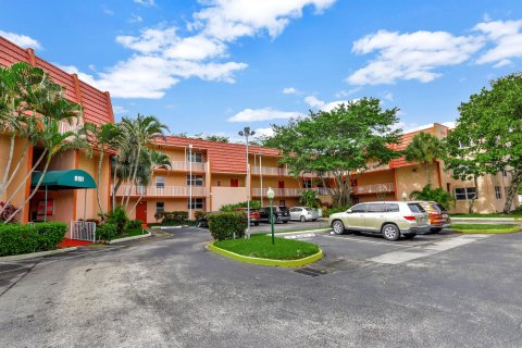 Copropriété à vendre à Tamarac, Floride: 2 chambres, 88.26 m2 № 956926 - photo 25