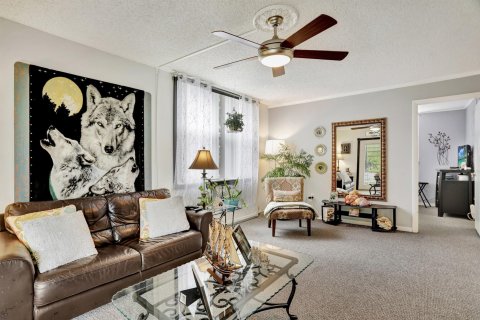 Condo in Tamarac, Florida, 2 bedrooms  № 956926 - photo 6