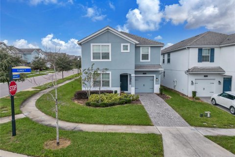 Villa ou maison à vendre à Davenport, Floride: 6 chambres, 305.74 m2 № 1353335 - photo 2