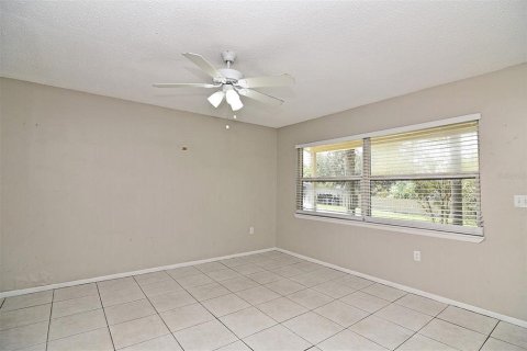 House in Apopka, Florida 3 bedrooms, 86.96 sq.m. № 1353296 - photo 14