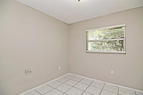 House in Apopka, Florida 3 bedrooms, 86.96 sq.m. № 1353296 - photo 10