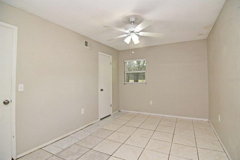 House in Apopka, Florida 3 bedrooms, 86.96 sq.m. № 1353296 - photo 5