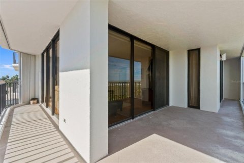 Condominio en venta en Hutchinson Island South, Florida, 3 dormitorios, 175.77 m2 № 859369 - foto 25
